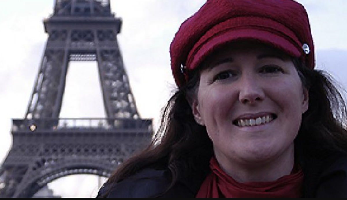 Though she may have had a relationship with the Berlin Wall and her archery bow, Erika Eiffel found love with the Eiffel Tower, saying “I Do” to the Parisian landmark in 2007 three years after their first encounter. 